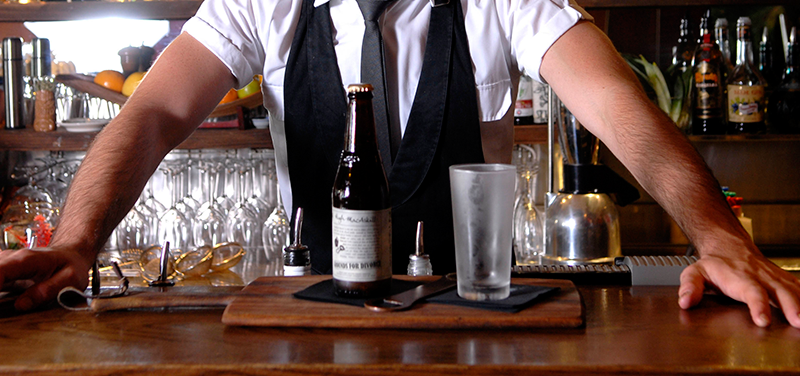 Ultimate 6er | 6 Beers Your Bartenders Are Currently Drinking